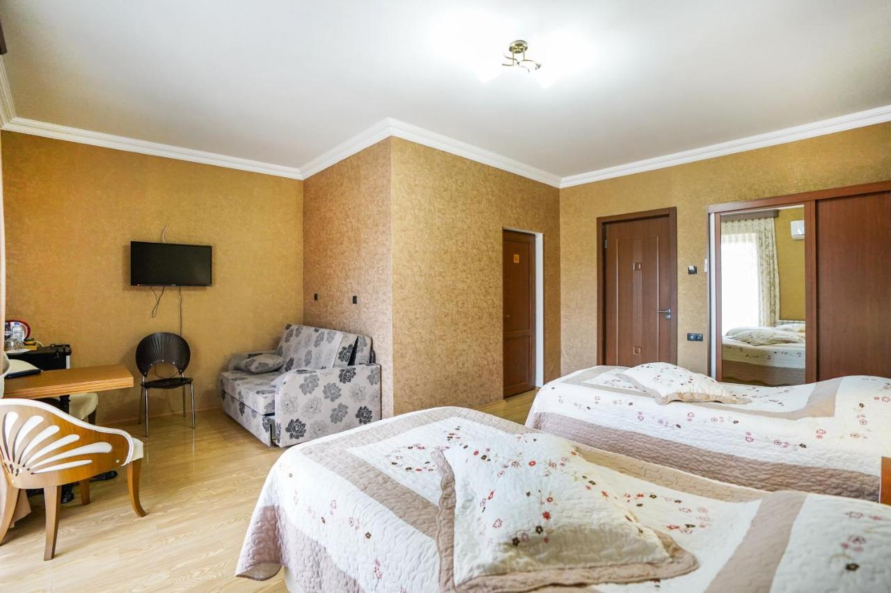 Natali Hotel Bordżomi Zewnętrze zdjęcie