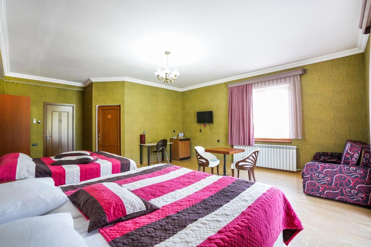 Natali Hotel Bordżomi Zewnętrze zdjęcie