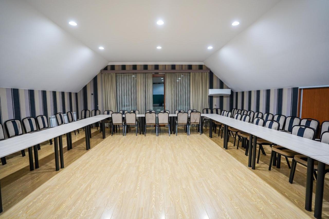Natali Hotel Bordżomi Zewnętrze zdjęcie